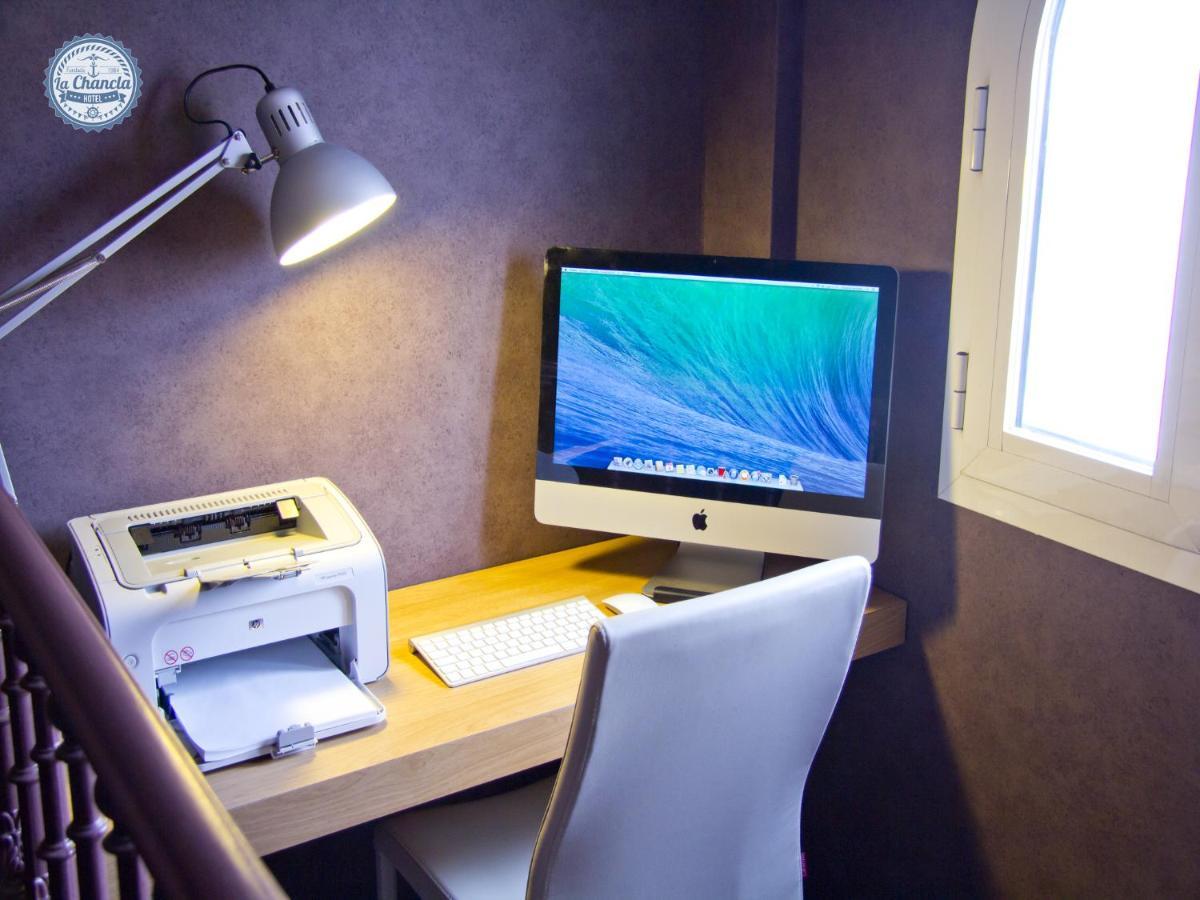 Hotel La Chancla Malaga Ngoại thất bức ảnh
