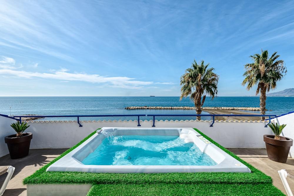 Hotel La Chancla Malaga Ngoại thất bức ảnh