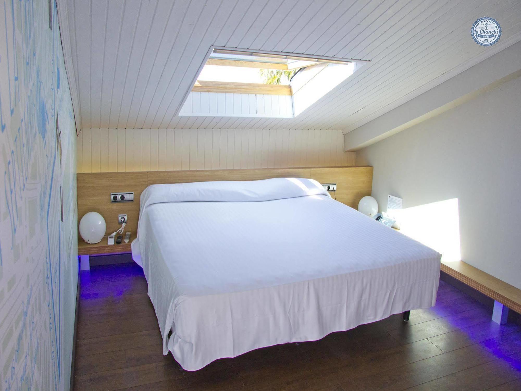 Hotel La Chancla Malaga Ngoại thất bức ảnh